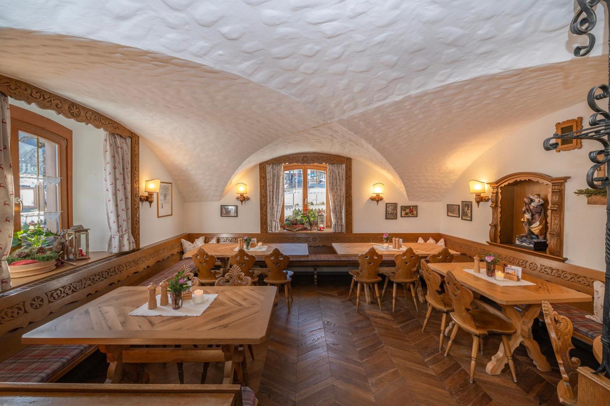 Gasthof Loewen Шрунс Экстерьер фото